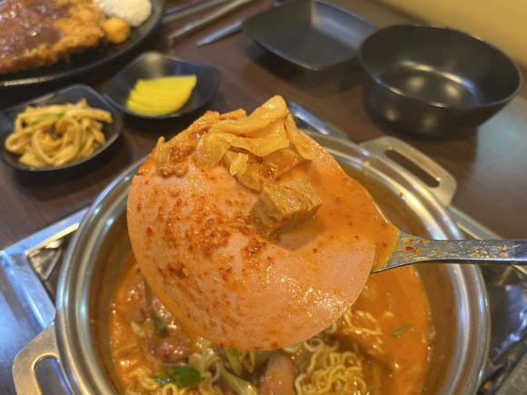 존슨부대찌개 이미지