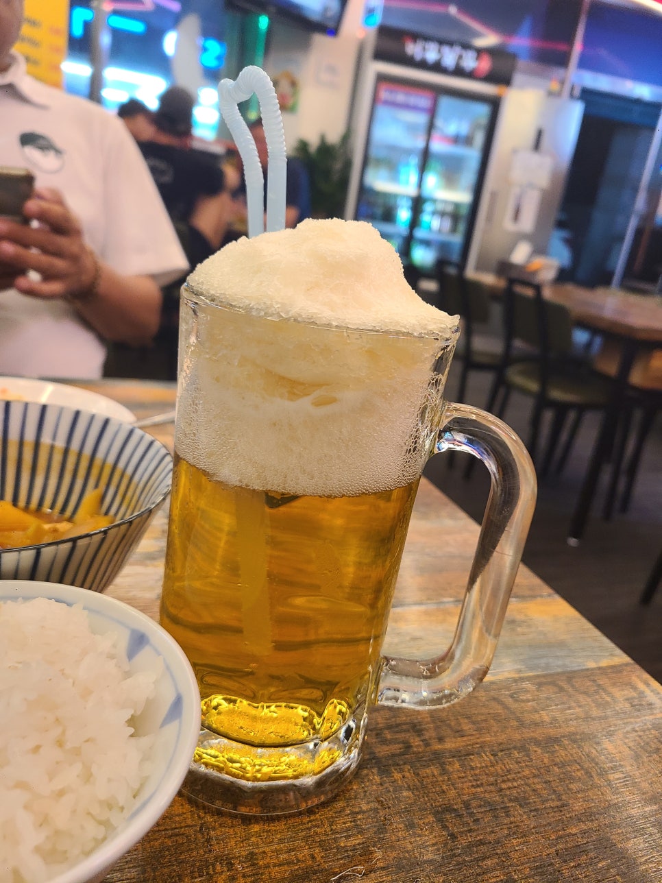 더꾸닭꾸숯불두마리치킨 이미지