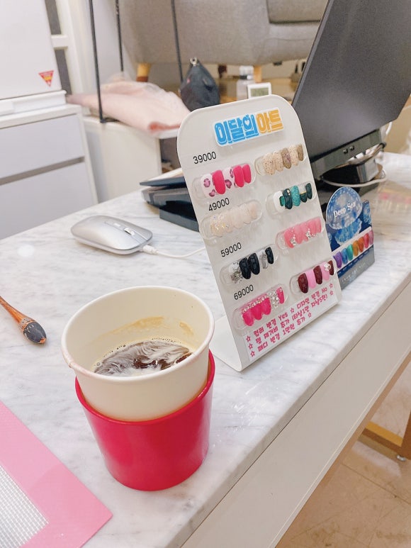 네일해볼래 이미지