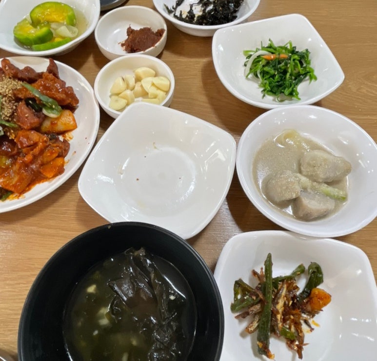 옥심이네갈비촌닭 이미지