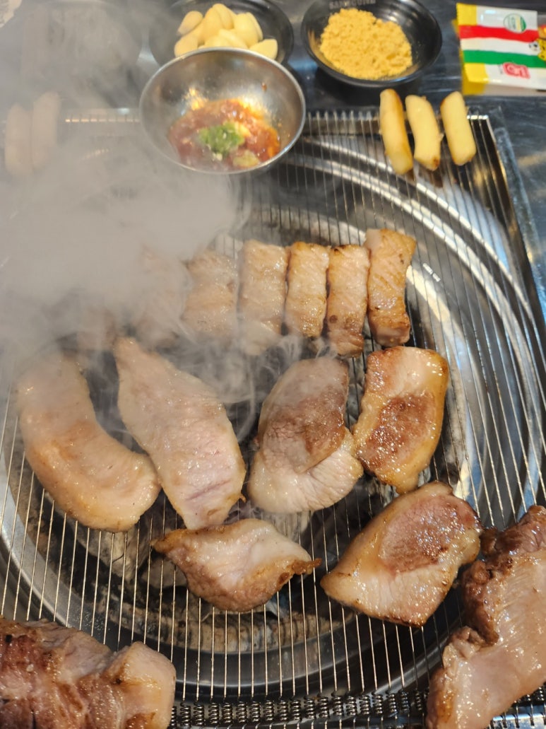 상구네돼지구이 이미지