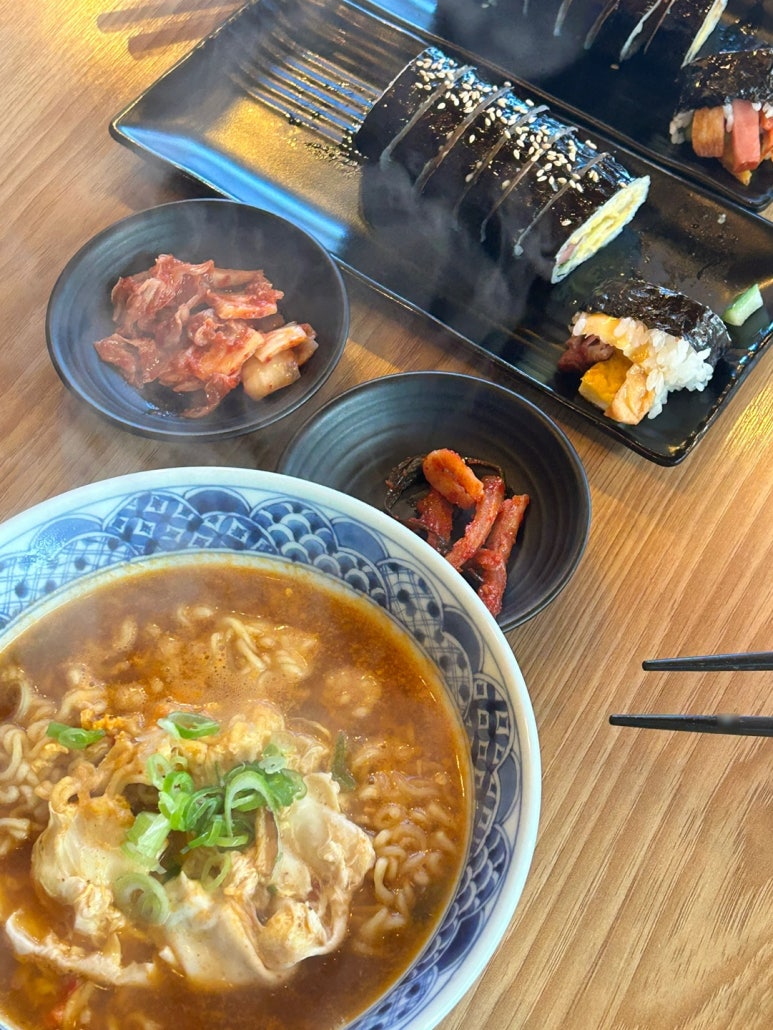 황김밥우동 이미지