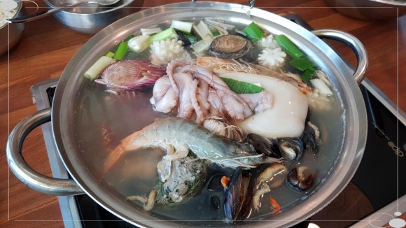 풍성한칼국수 이미지