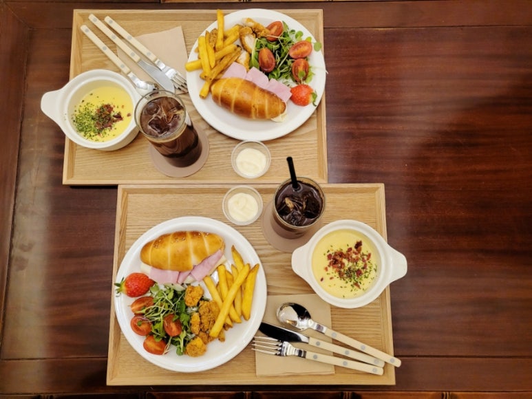 카페굽티크 이미지