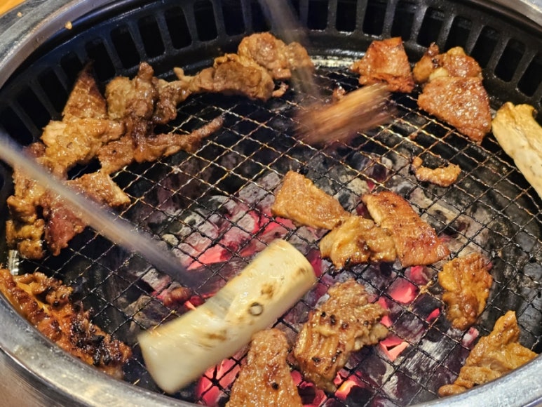 솔가숯불갈비 이미지