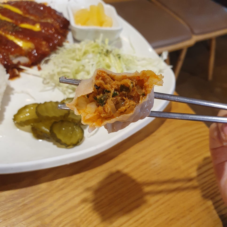 명인만두청수행정타운점 이미지