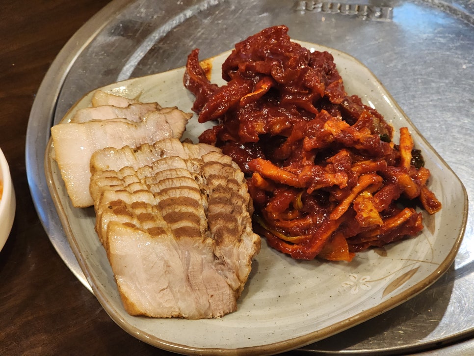 장터보쌈 이미지