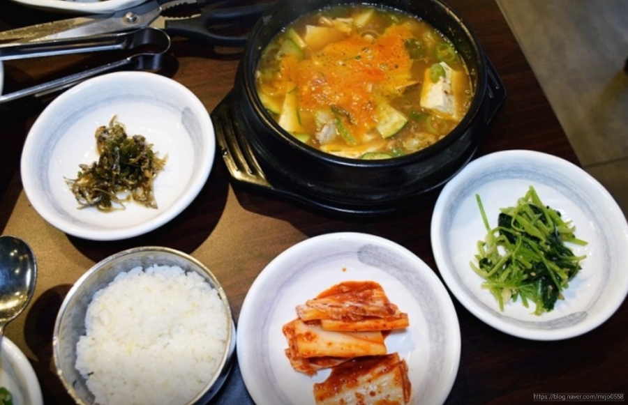 향은식당 이미지