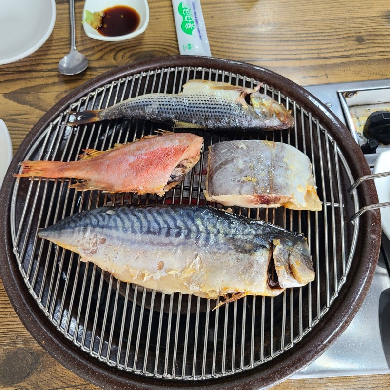 참숯생선구이 이미지