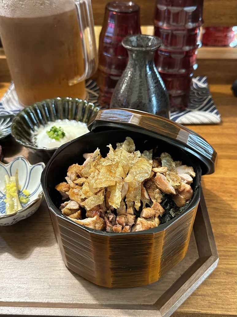 리덮밥 이미지