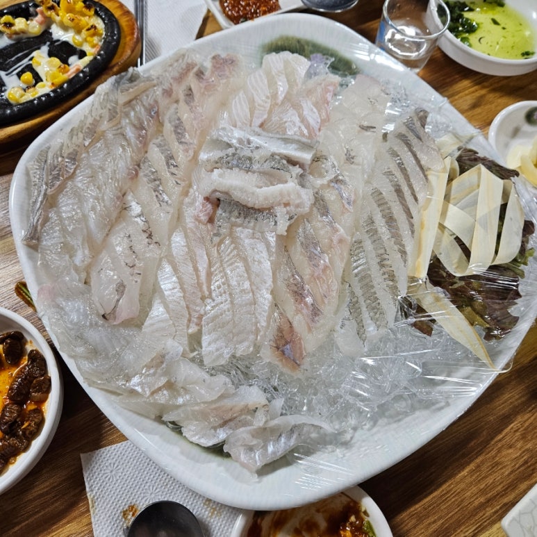 두리만횟집 이미지