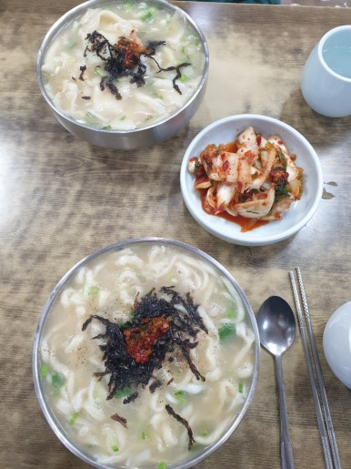프라자손칼국수 이미지