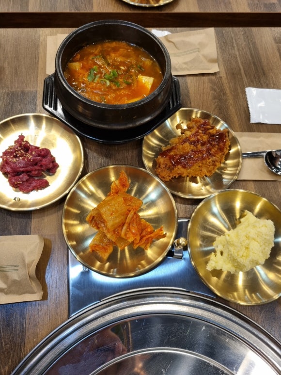금되야지 이미지