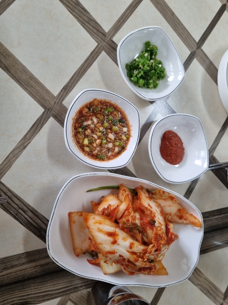 행복실비칼국수 이미지