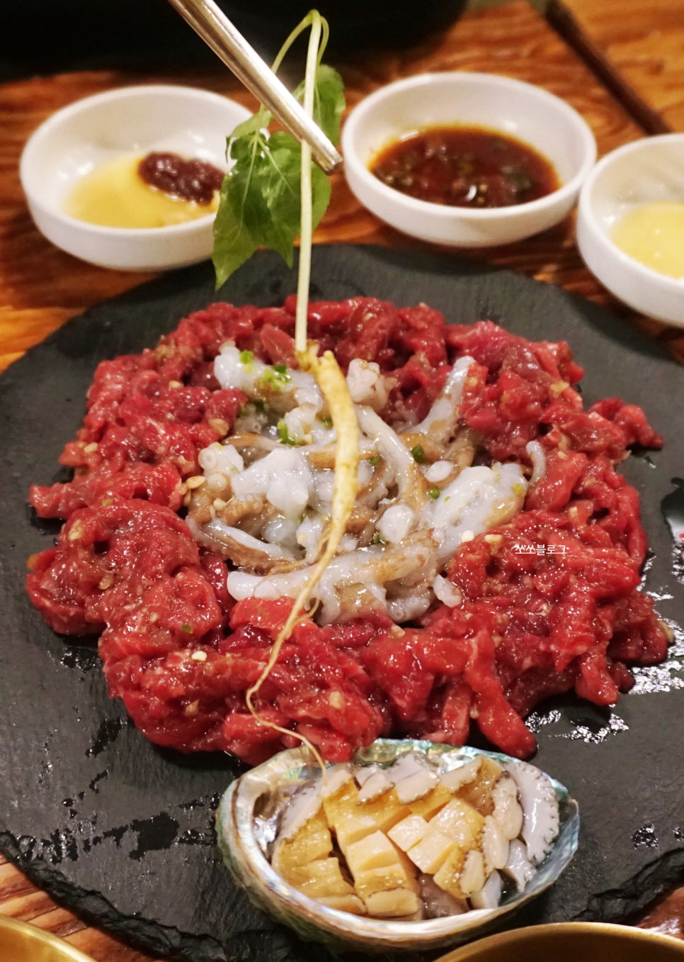 육회한낙지 이미지