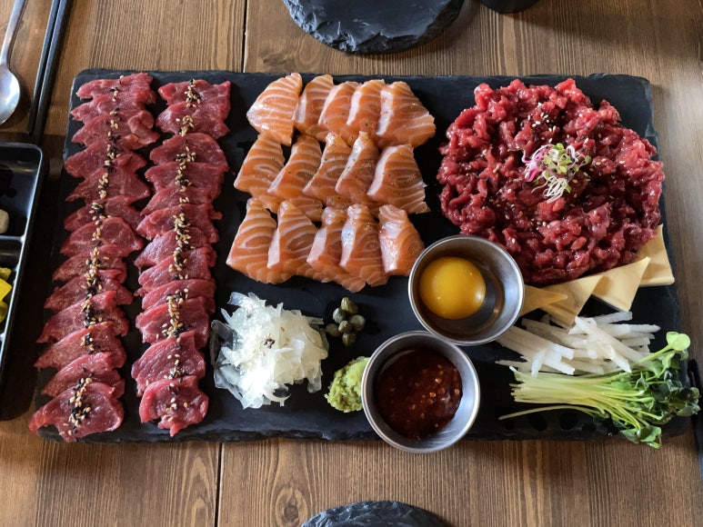 육회공간 이미지