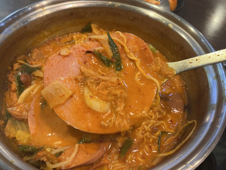 엉클존슨부대찌개 이미지