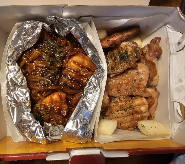꾸부라꼬숯불두마리치킨 이미지