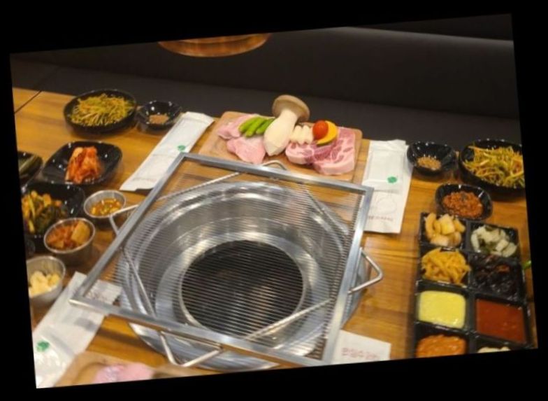 바로잘돼지 이미지