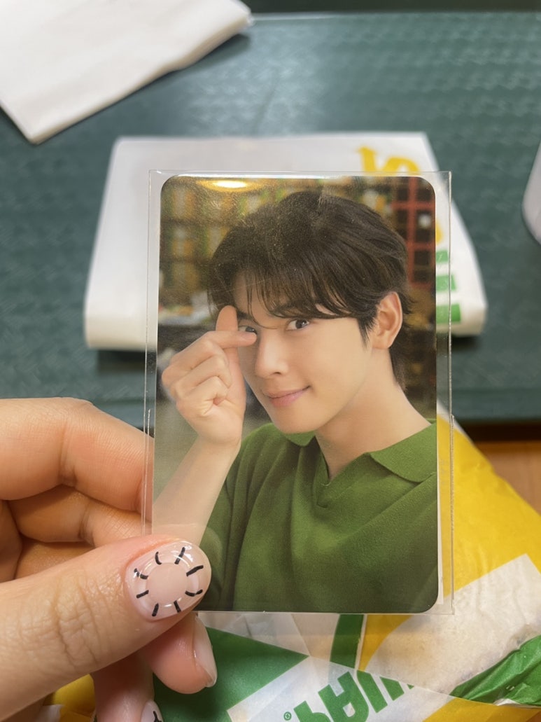 블루러블네일 이미지