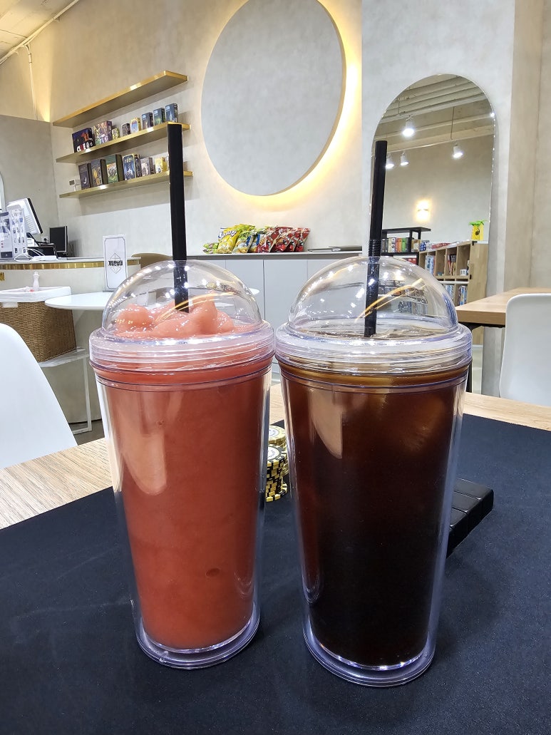 스페이스보드카페 이미지