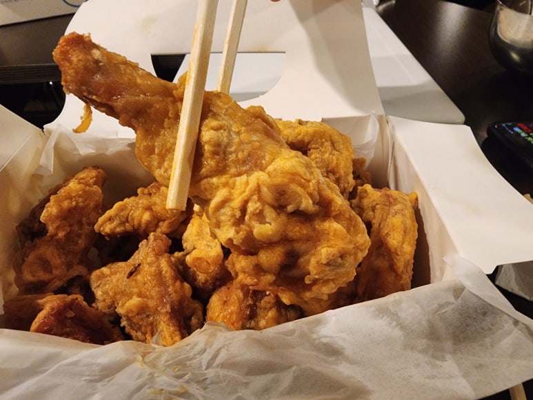 몽이두마리치킨 이미지