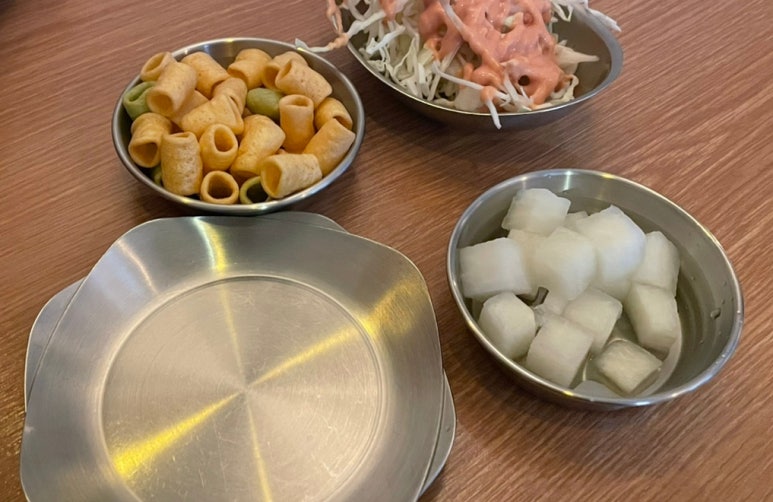 치킨에홀린까닭홀까닭 이미지