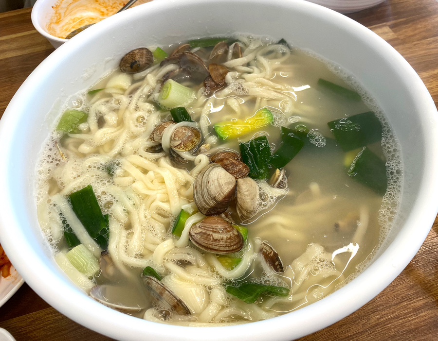 밀조아생바지락칼국수 이미지