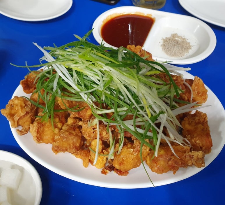 거농치킨 이미지