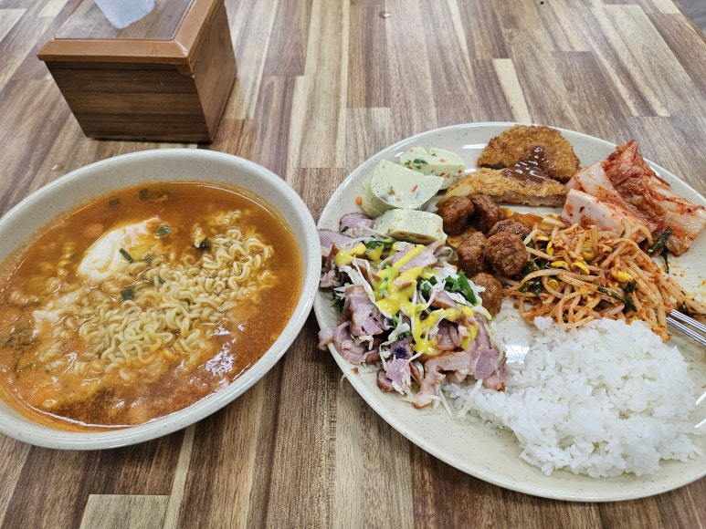 한아름한식뷔페 이미지