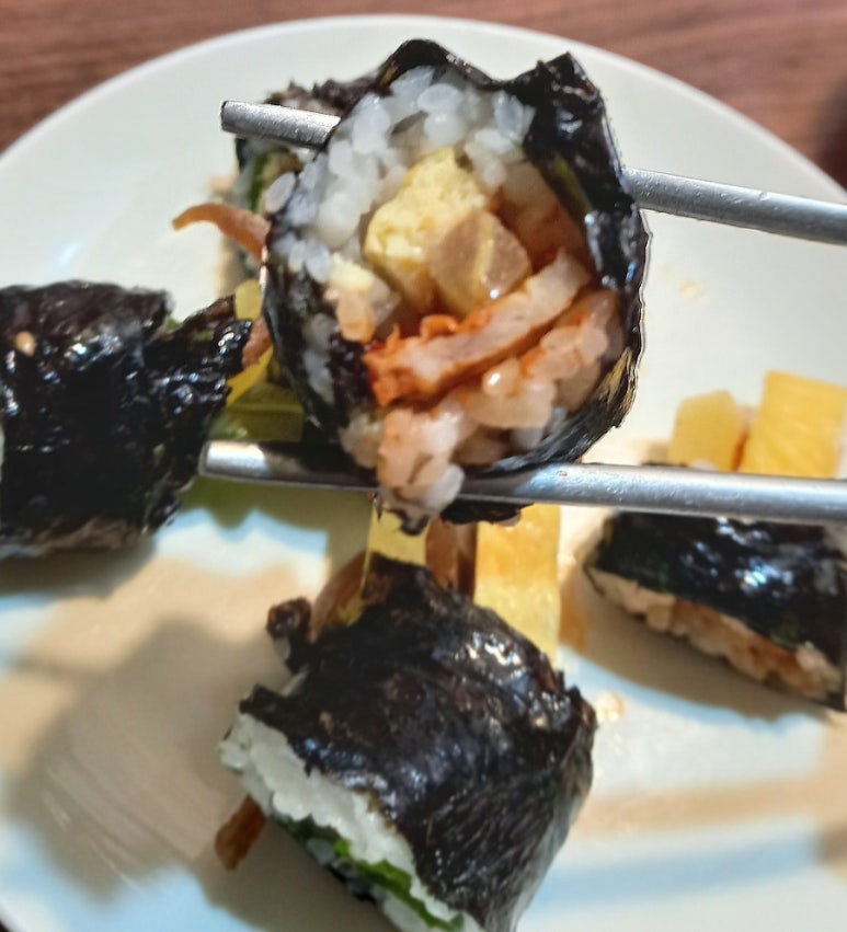 비비꼬마김밥 이미지