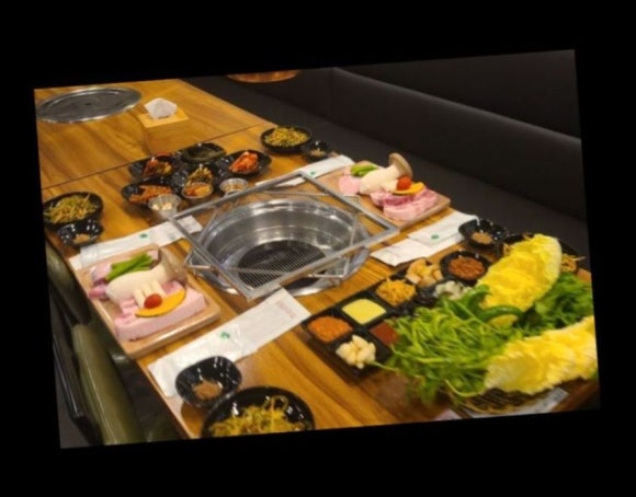 바로잘돼지 이미지