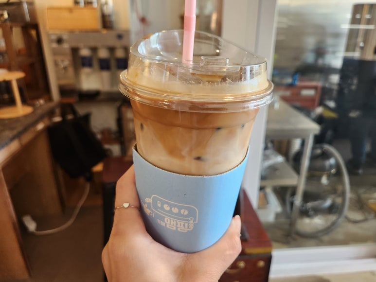 카페 앰핑 이미지