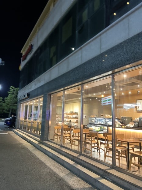 스타벅스 포항영일대비치점 이미지