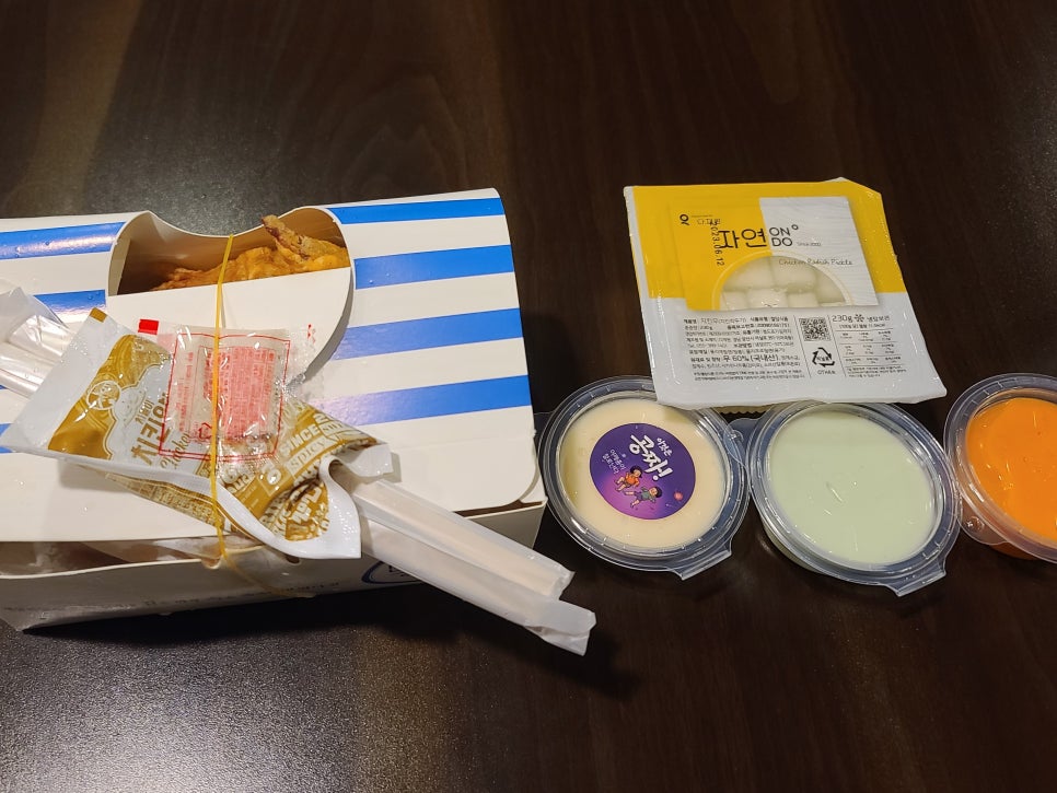 몽이두마리치킨 이미지