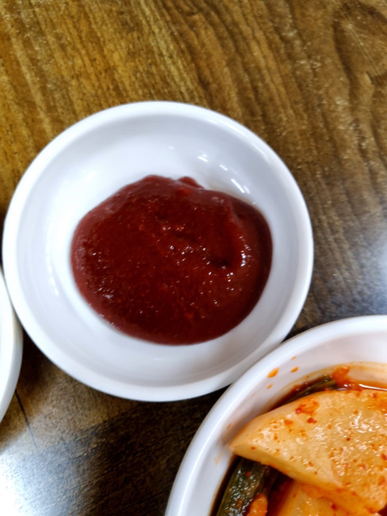 신인하국밥 이미지