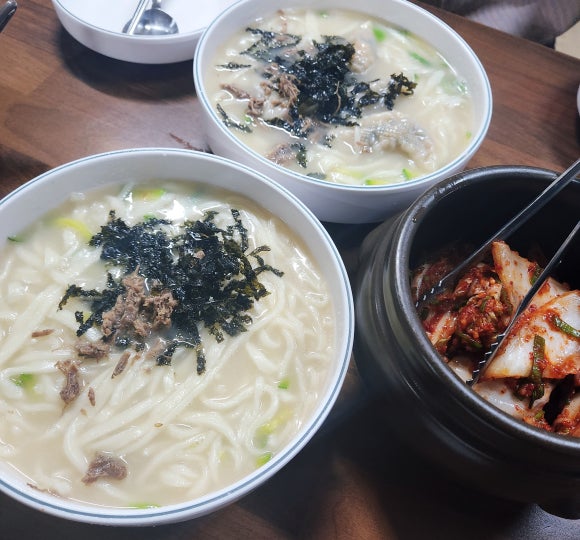 소문난 사골 손 칼국수 이미지