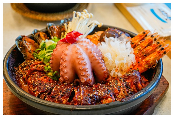 갈치랑해물이랑 이미지
