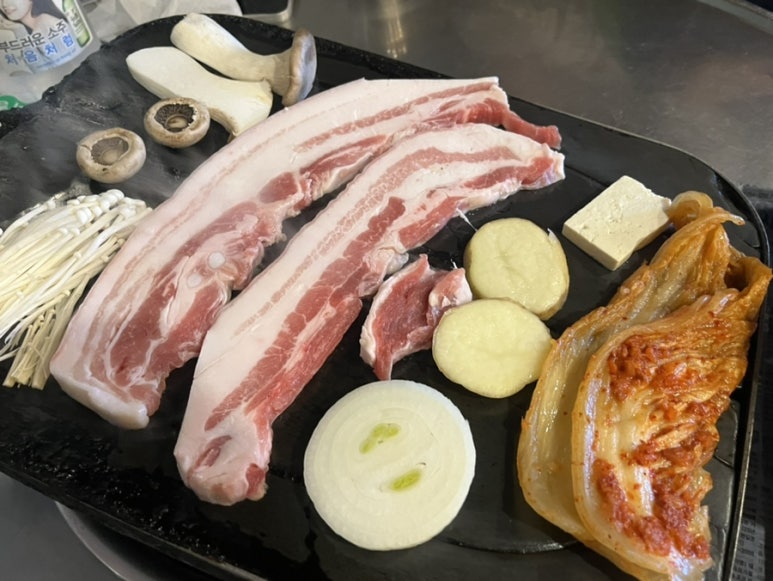제주골 김치오겹살 이미지