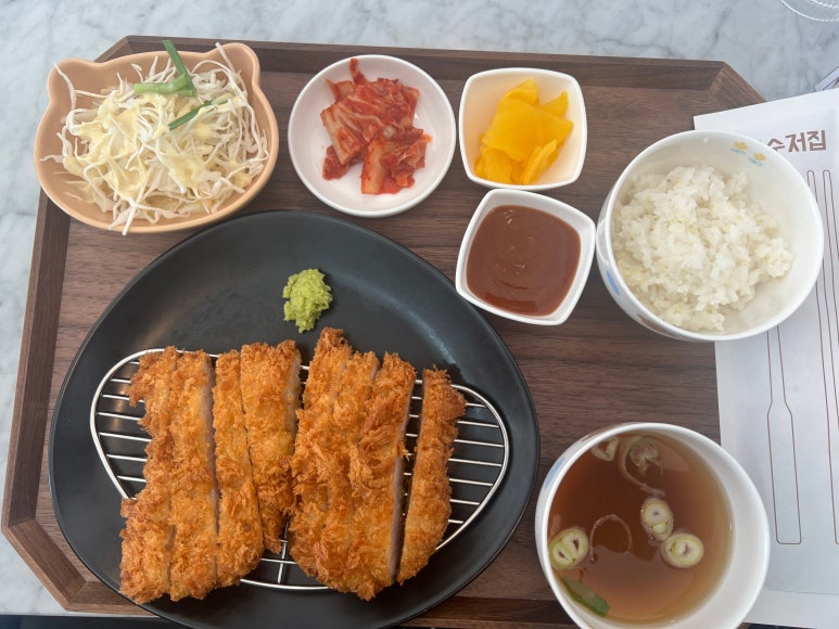 다한식탁 이미지