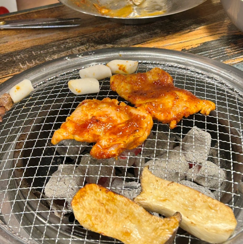 청주왕숯불닭갈비 이미지