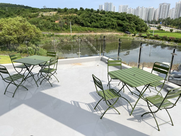 아이즈로스터리 이미지
