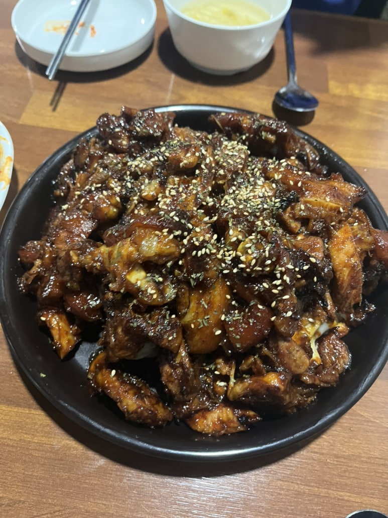숯불구이족발 꾸이족 이미지