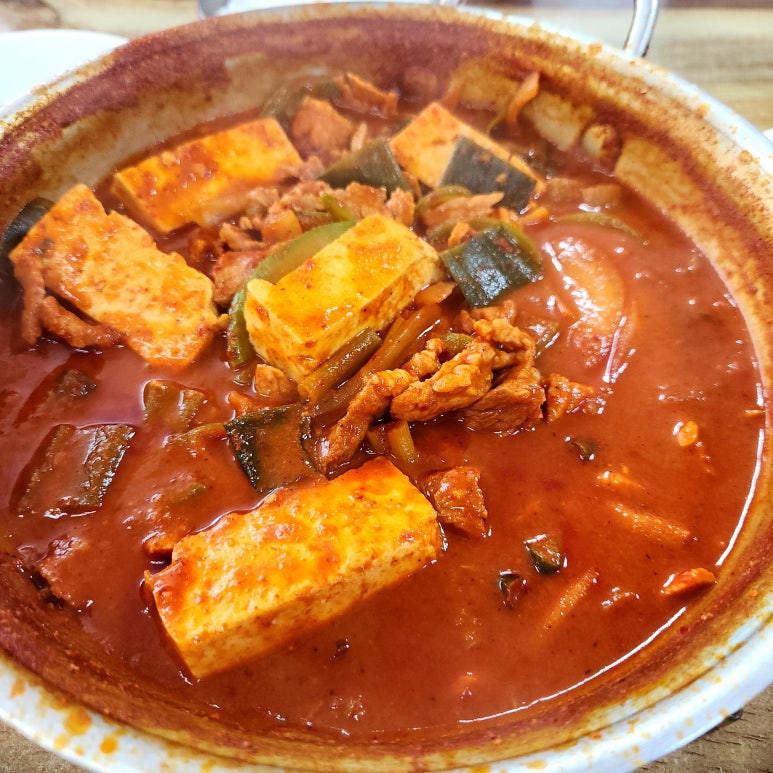 엄마네돼지찌개 이미지