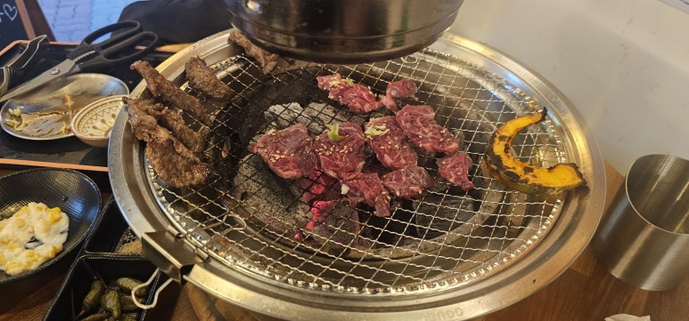 소굽소굽 이미지