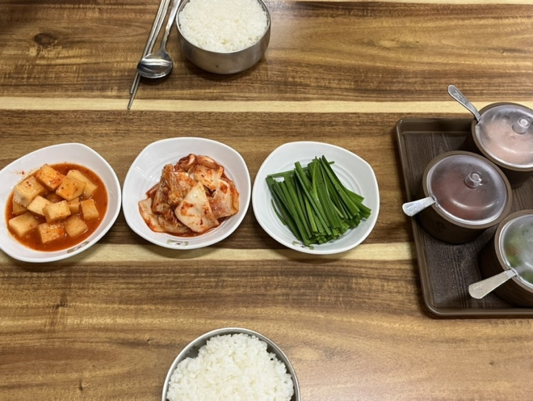 신장터족발돼지국밥 이미지
