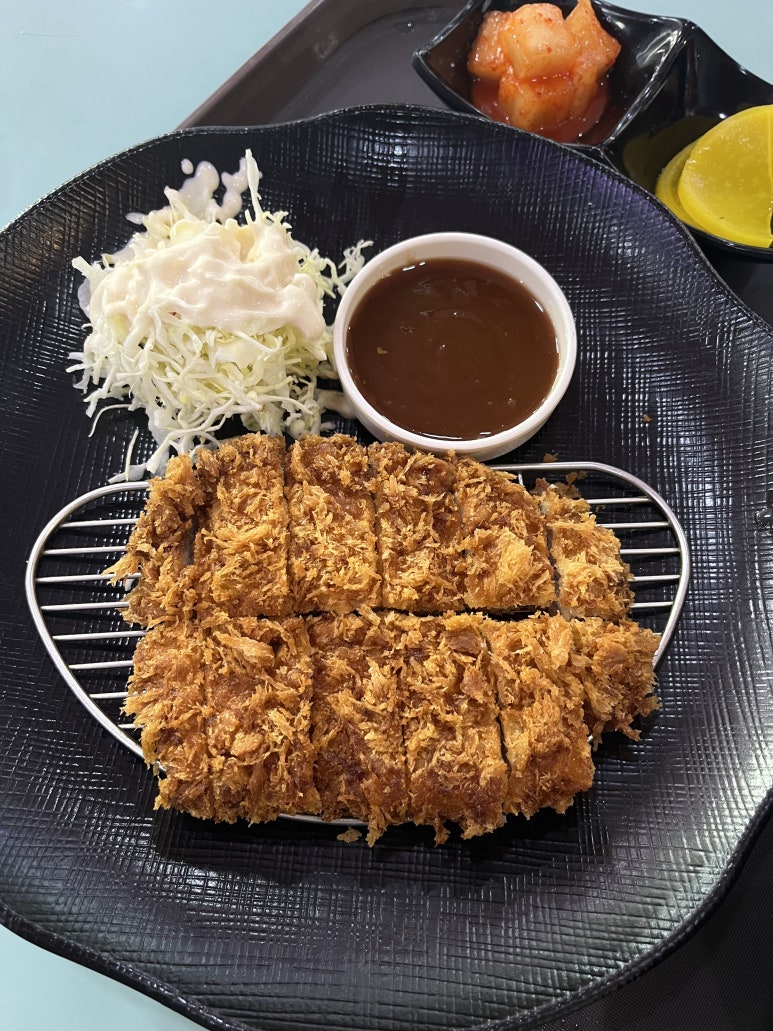 명동생돈가스 이미지