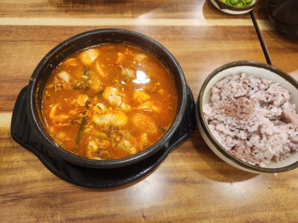 지장수본가전주콩나물국밥배곧점 이미지