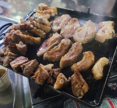 뻥쟁이네 이미지