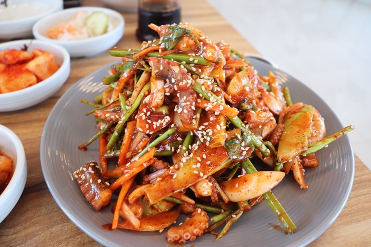 백합칼국수 이미지